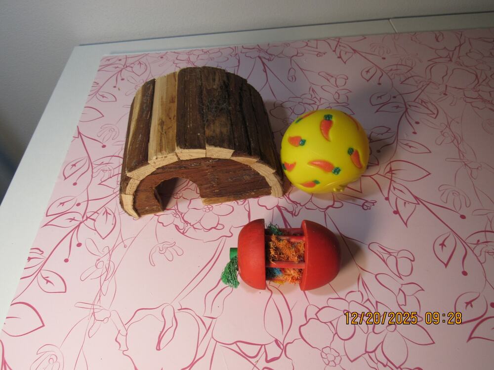Small animal toy bundle